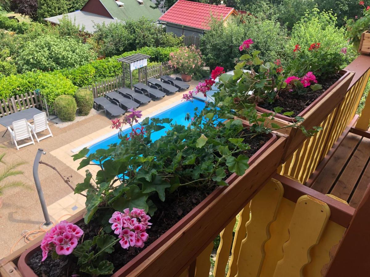 Haus Marika Hotel Siofok Luaran gambar