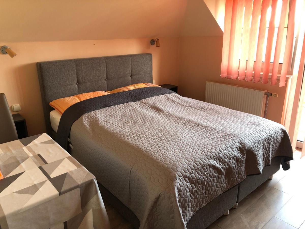 Haus Marika Hotel Siofok Luaran gambar