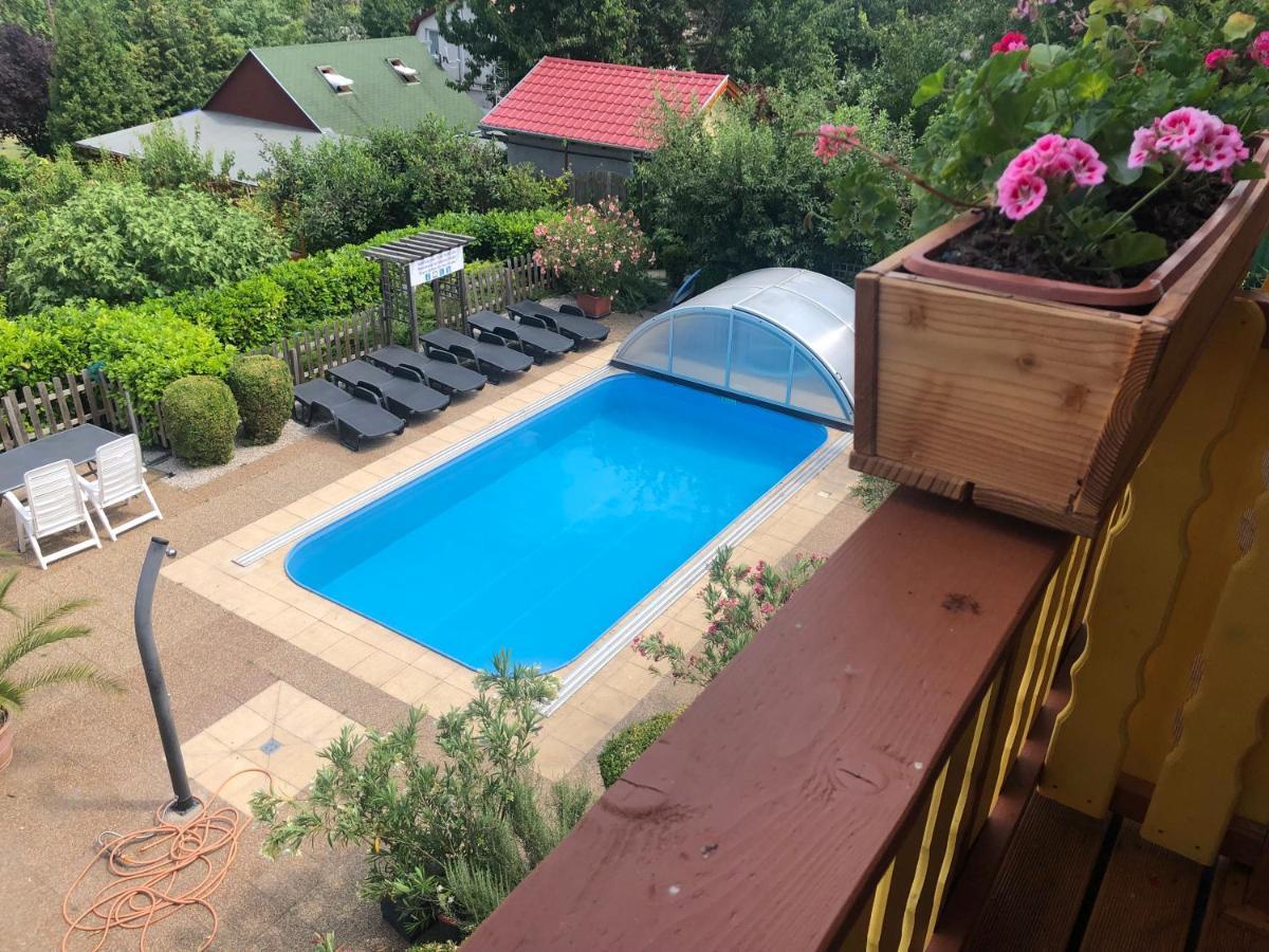 Haus Marika Hotel Siofok Luaran gambar