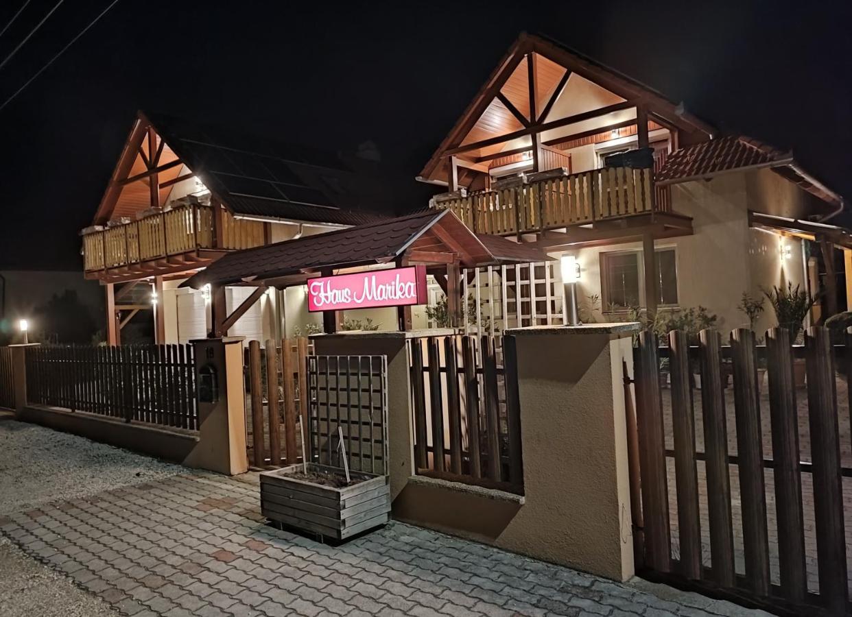 Haus Marika Hotel Siofok Luaran gambar