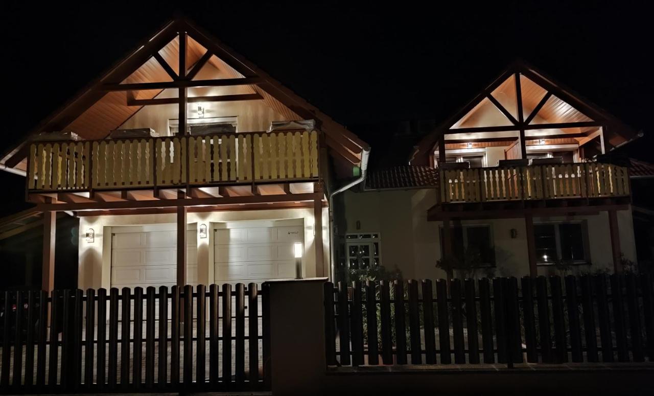 Haus Marika Hotel Siofok Luaran gambar