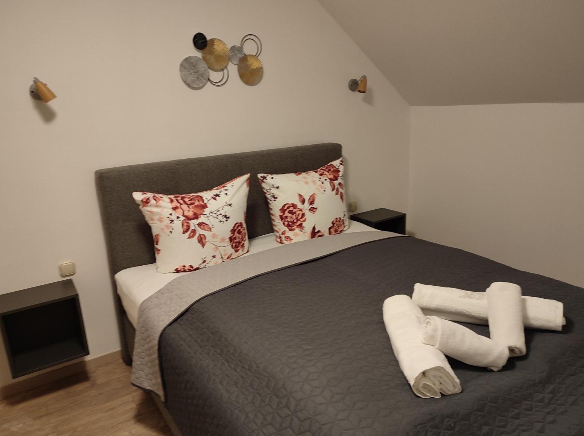 Haus Marika Hotel Siofok Luaran gambar